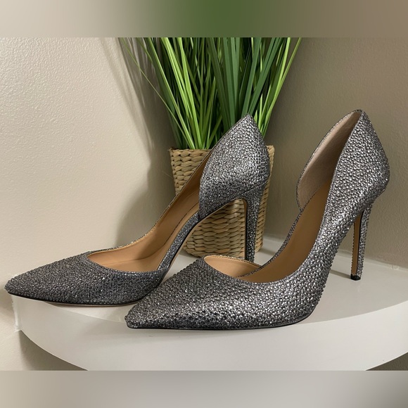 Sparkling Grey/Silver Heels - Picture 1 of 12
